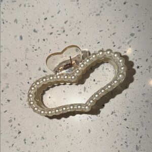 Pearl Beaded Clear Heart Hair Clip